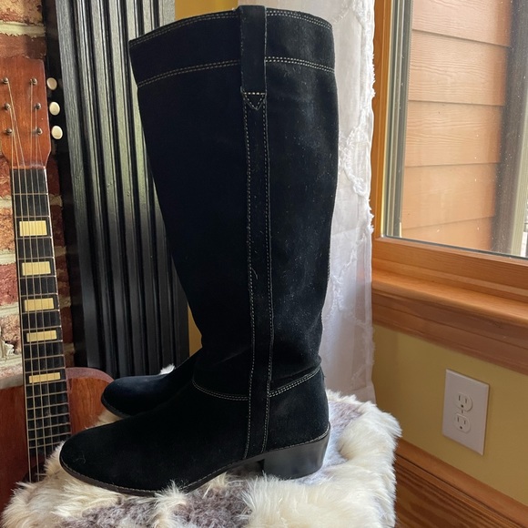 Michael Kors black suede pull on boots - Picture 3 of 5